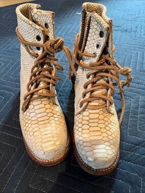 FREEBIRD Manchester Women’s Snake-Embossed Lace-Up Boots in Cream and Tan